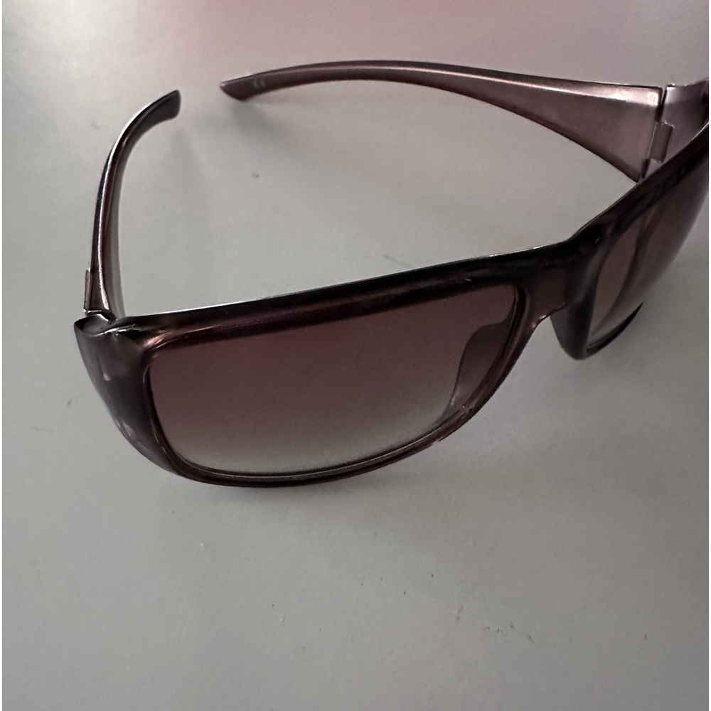 Gucci sunglasses /Case
